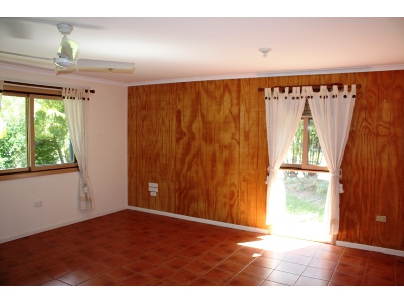 2 Island View Drive, Winfield QLD 4670