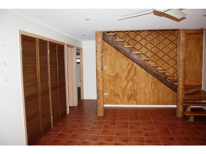 2 Island View Drive, Winfield QLD 4670