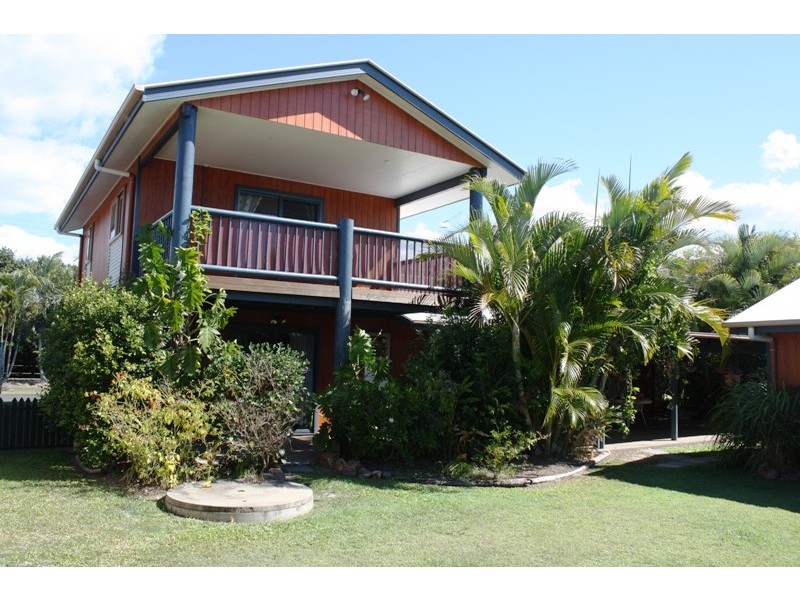2 Island View Drive, Winfield QLD 4670