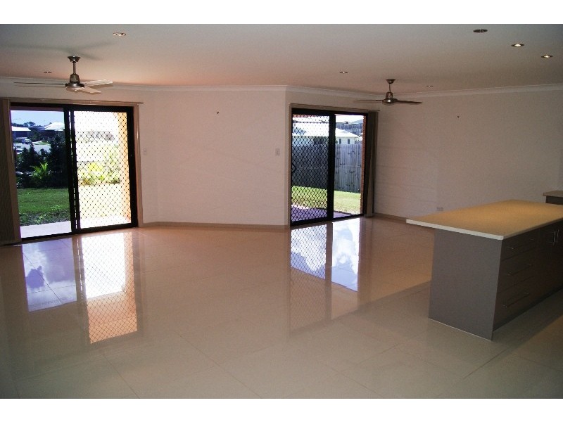 3 Villa Court, Ashfield QLD 4670