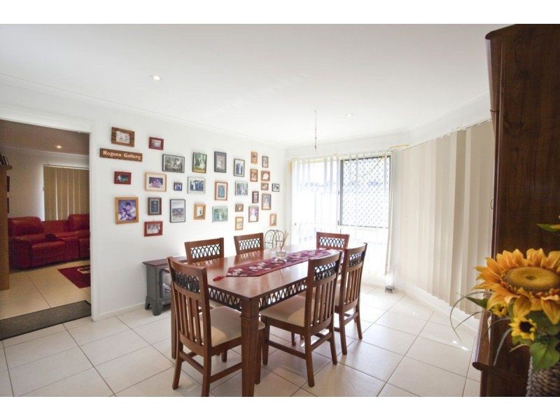 4 Elm Street, Moore Park Beach QLD 4670