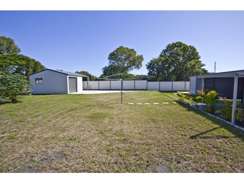 18 Kindt Street, Moore Park Beach QLD 4670