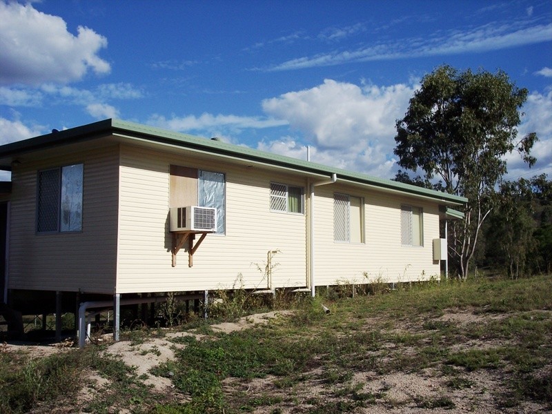 10 Province Street, Mount Perry QLD 4671