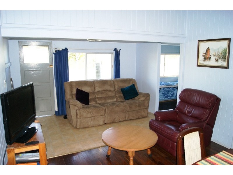 35 Johnston Street, Millbank QLD 4670