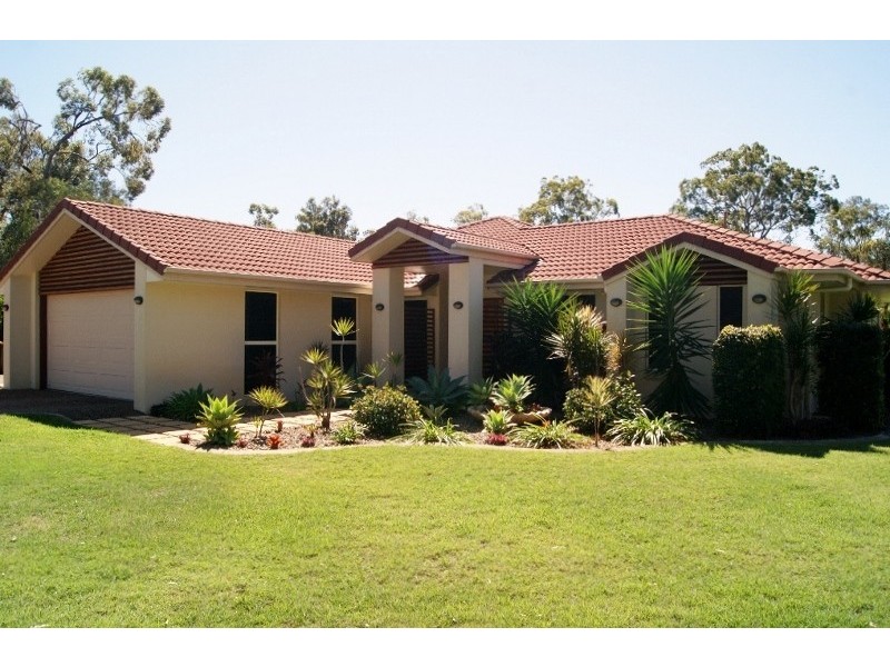 2 COCKATOO CRESCENT, Gooburrum QLD 4670