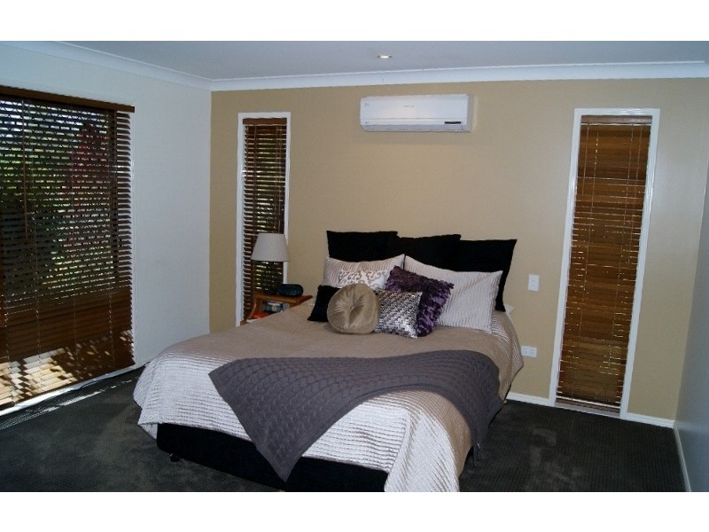 2 COCKATOO CRESCENT, Gooburrum QLD 4670