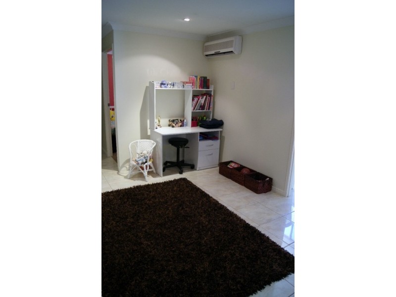 2 COCKATOO CRESCENT, Gooburrum QLD 4670