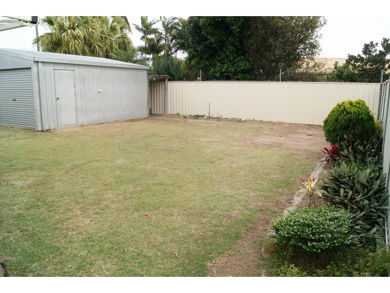 52 ANDERSON STREET, Avenell Heights QLD 4670