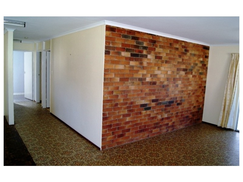 29 Sea Esplanade, Burnett Heads QLD 4670