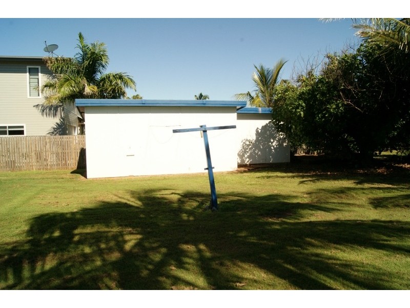 29 Sea Esplanade, Burnett Heads QLD 4670