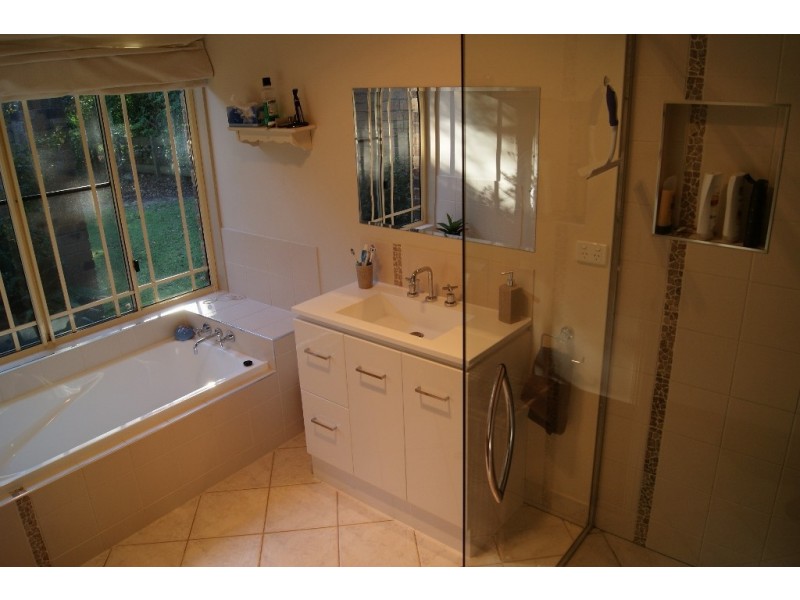 51 JOHN MOFFAT ROAD, Gooburrum QLD 4670