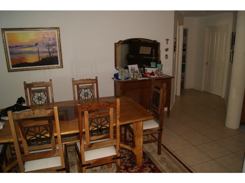 33 Gibsons Street, Burnett Heads QLD 4670