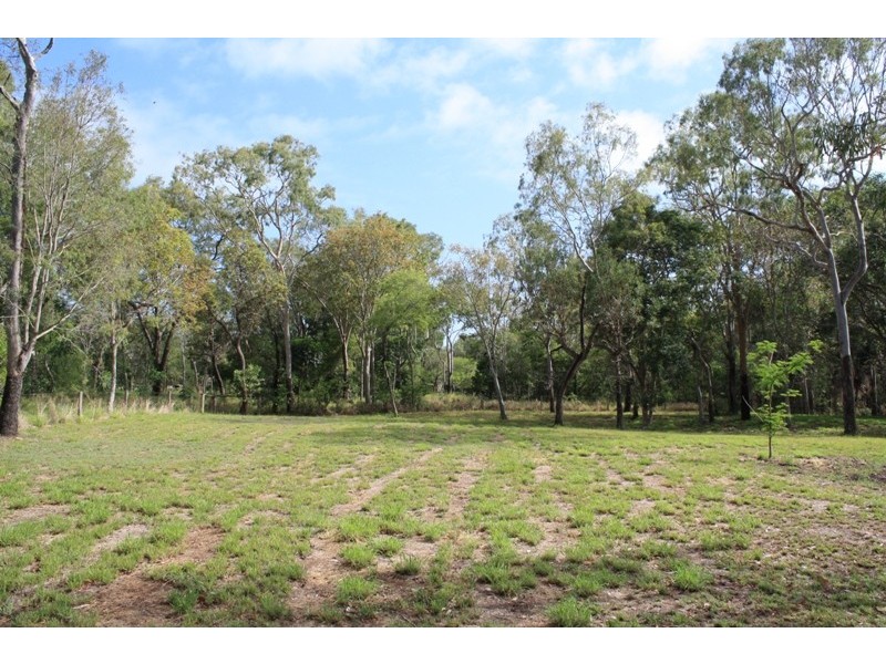 124 Malvern Drive, Moore Park Beach QLD 4670