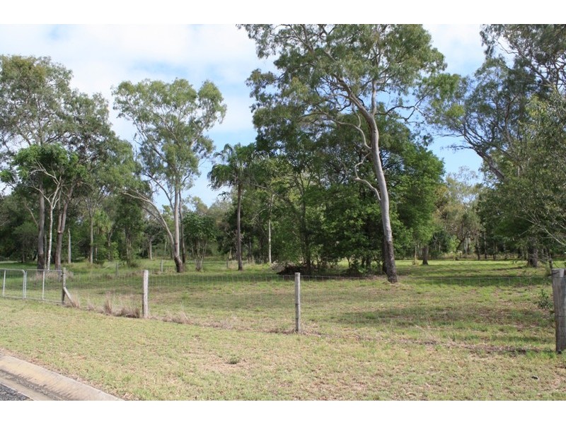 124 Malvern Drive, Moore Park Beach QLD 4670