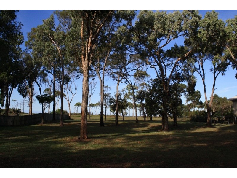 6 Royal Boulevard, Moore Park Beach QLD 4670