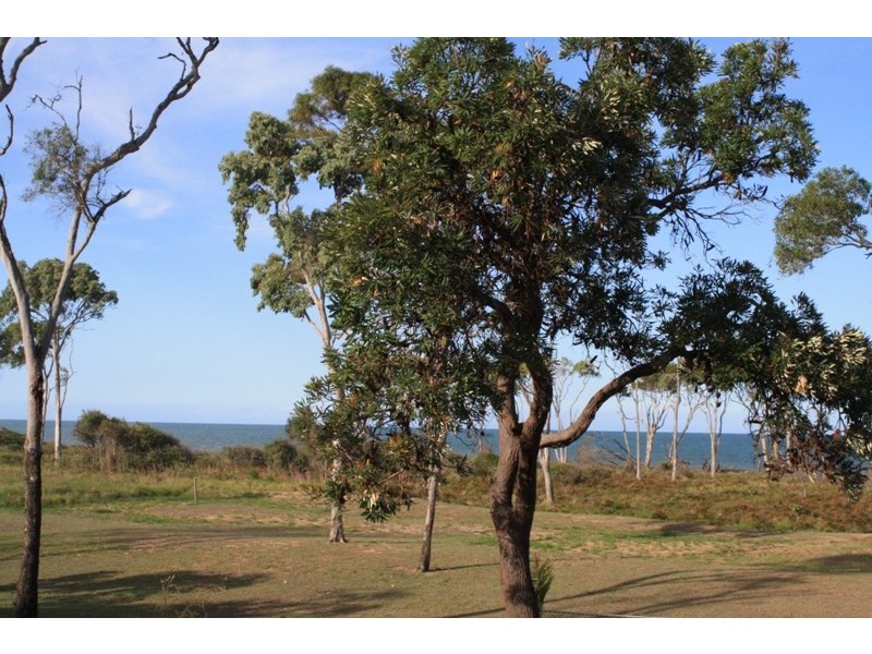 6 Royal Boulevard, Moore Park Beach QLD 4670