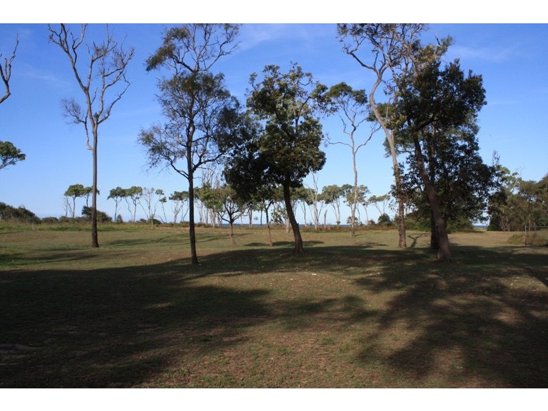 6 Royal Boulevard, Moore Park Beach QLD 4670