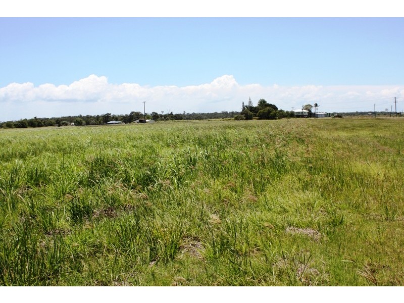Lot 4 Moore Park Road, Moore Park Beach QLD 4670