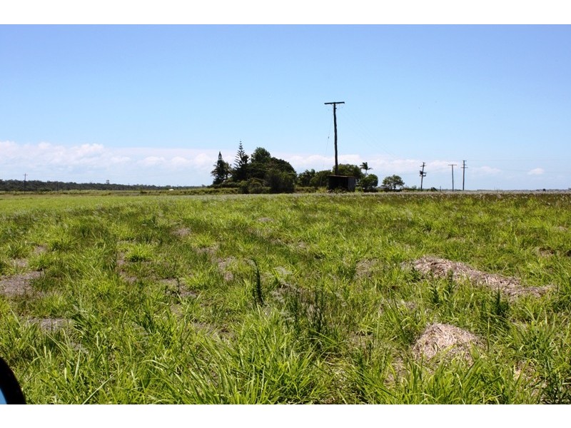 Lot 4 Moore Park Road, Moore Park Beach QLD 4670