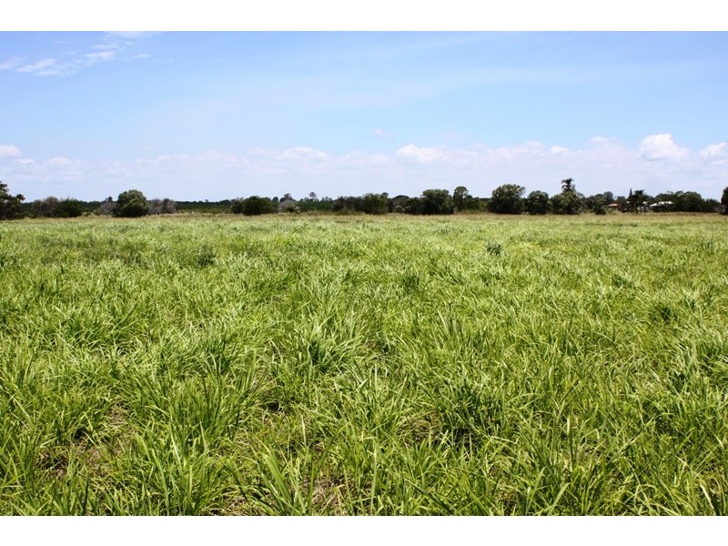 Lot 4 Moore Park Road, Moore Park Beach QLD 4670