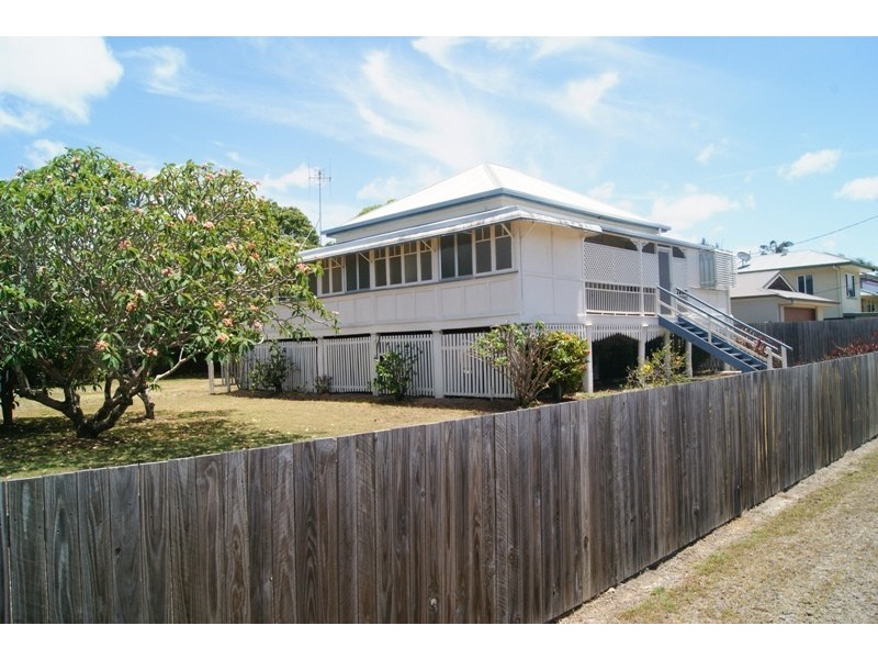2 Bell Street, Bundaberg South QLD 4670
