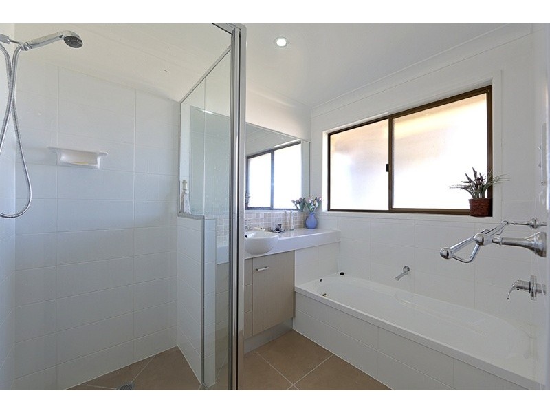 112 Lovers Walk, Woongarra QLD 4670