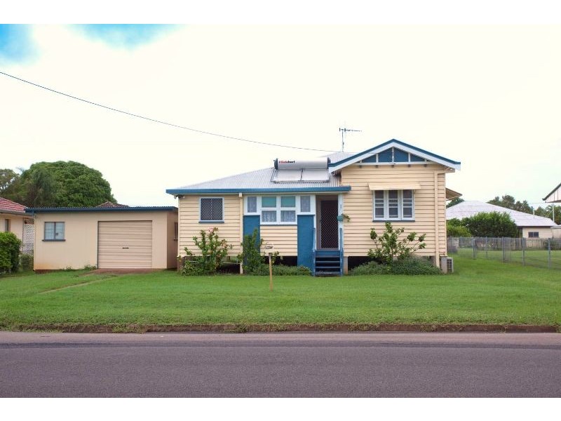 8 Hurst Street, Walkervale QLD 4670