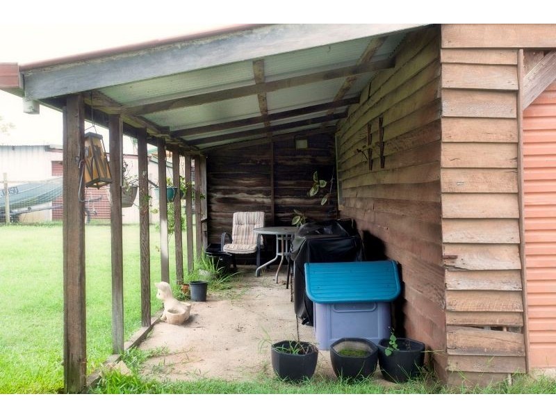 8 Hurst Street, Walkervale QLD 4670