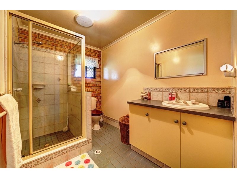 93 Knights Road, Moorland QLD 4670