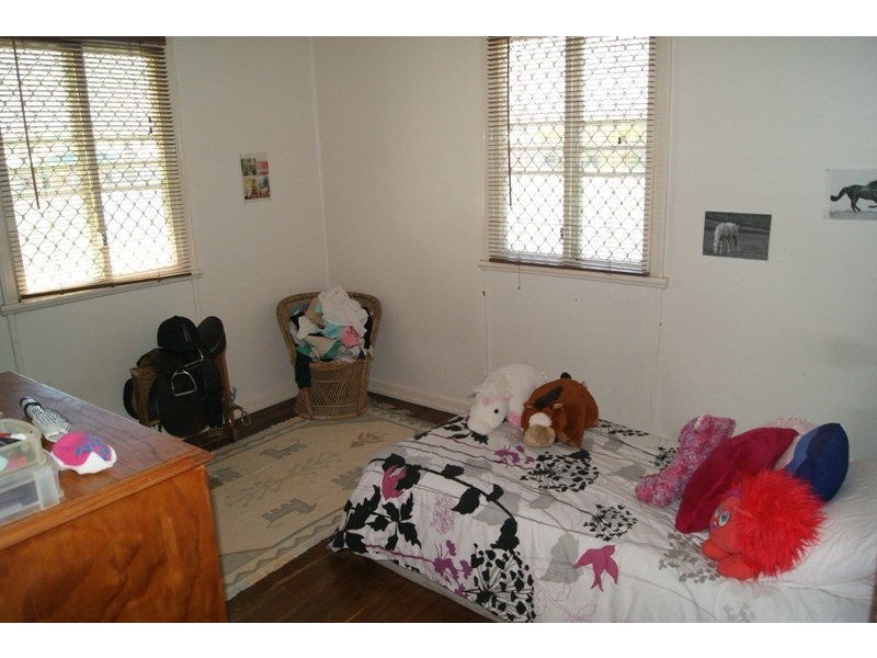 4 Auer Street, Kepnock QLD 4670