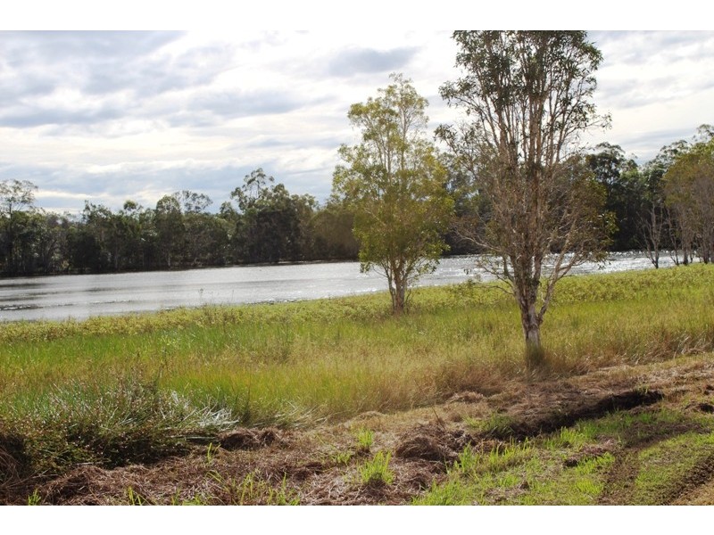 Sharon QLD 4670