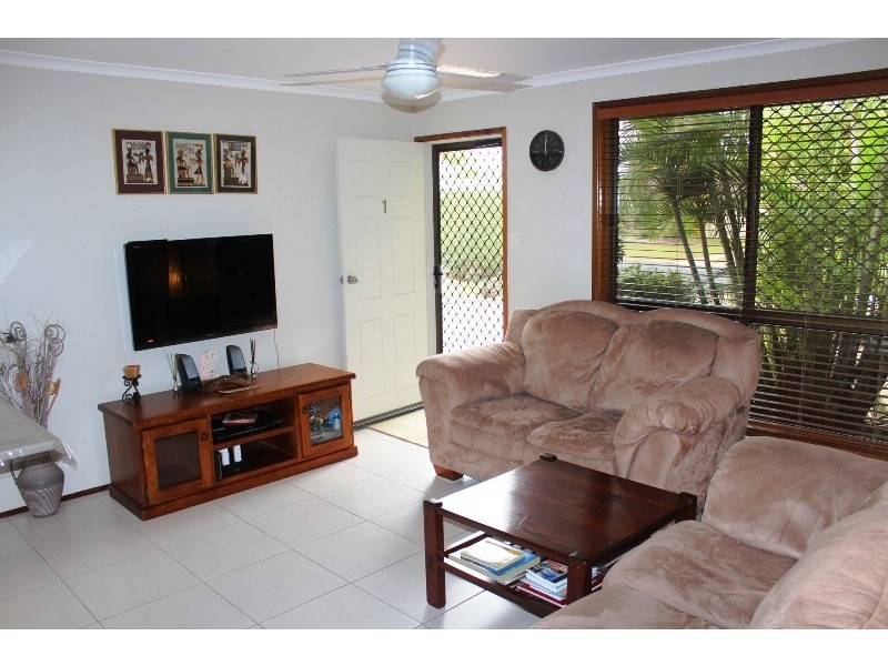 18a McLachlan Drive, Avenell Heights QLD 4670