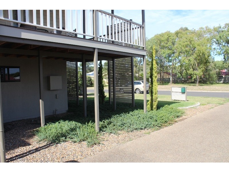 30 Acacia Street, Moore Park Beach QLD 4670