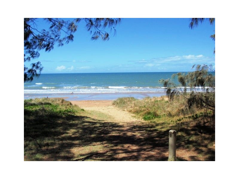 Moore Park Beach QLD 4670