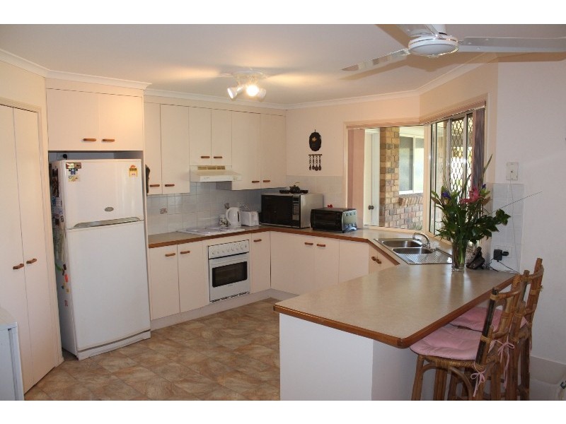 3 McRobbie Court, Kalkie QLD 4670