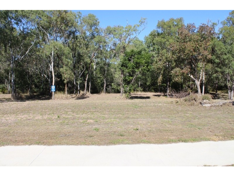 21 Sylvan Drive, Moore Park Beach QLD 4670