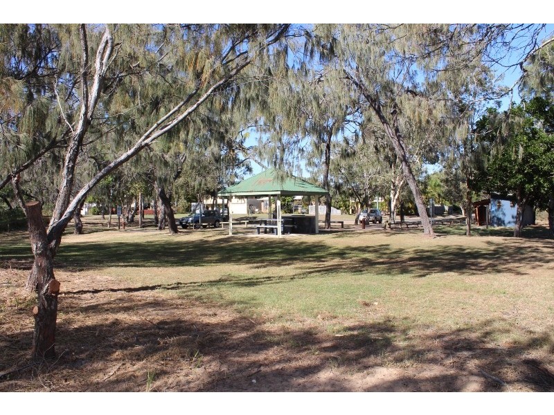 21 Sylvan Drive, Moore Park Beach QLD 4670