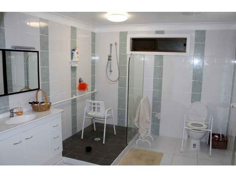 25 BRADY STREET, Avenell Heights QLD 4670