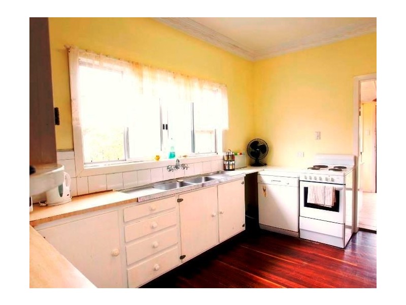 49 Montgomery Street, Svensson Heights QLD 4670