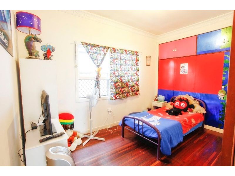 49 Montgomery Street, Svensson Heights QLD 4670