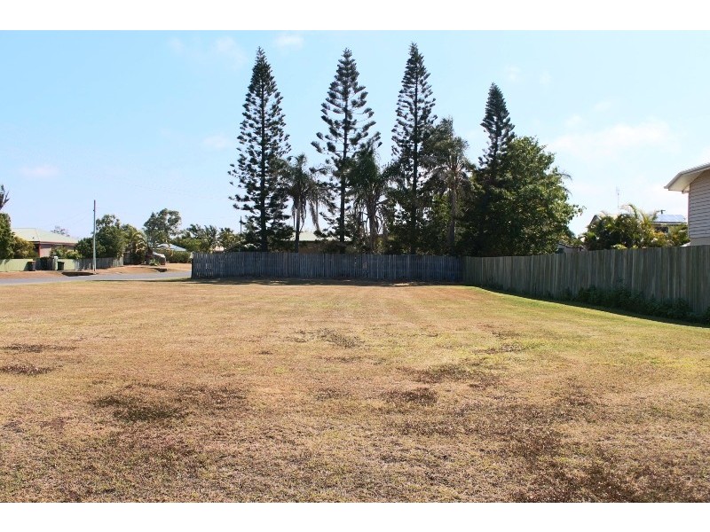 12 LOGAN ROAD, Innes Park QLD 4670