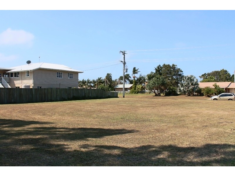 12 LOGAN ROAD, Innes Park QLD 4670