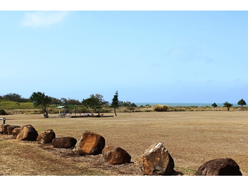 12 LOGAN ROAD, Innes Park QLD 4670