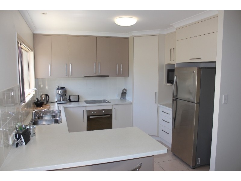 6 Glenmorris Street, Walkervale QLD 4670