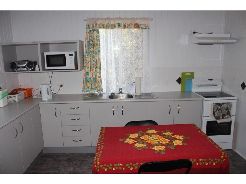 13 Agnes Street, Bundaberg North QLD 4670