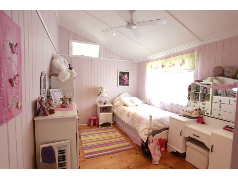 17 Curtis Street, Bundaberg South QLD 4670