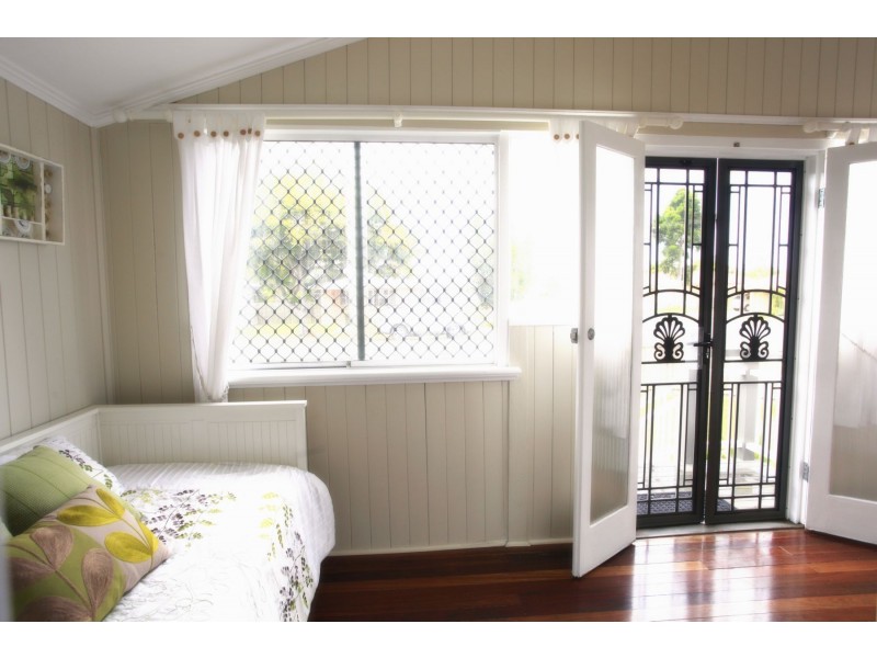 17 Curtis Street, Bundaberg South QLD 4670