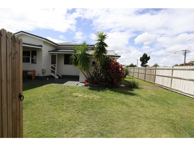 17 Curtis Street, Bundaberg South QLD 4670