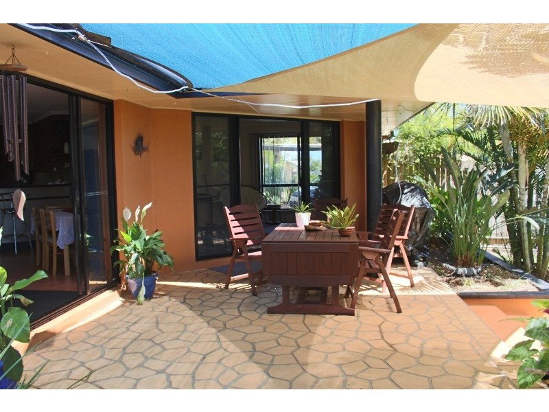15 Brighton Close, Bundaberg North QLD 4670