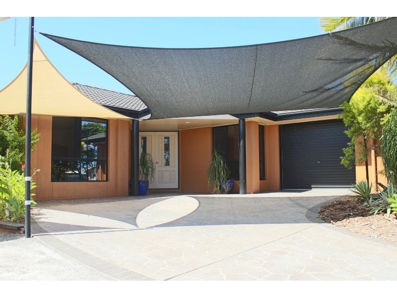 15 Brighton Close, Bundaberg North QLD 4670